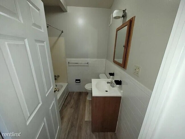 4201 Shamrock Ave in Baltimore, MD - Building Photo - Building Photo