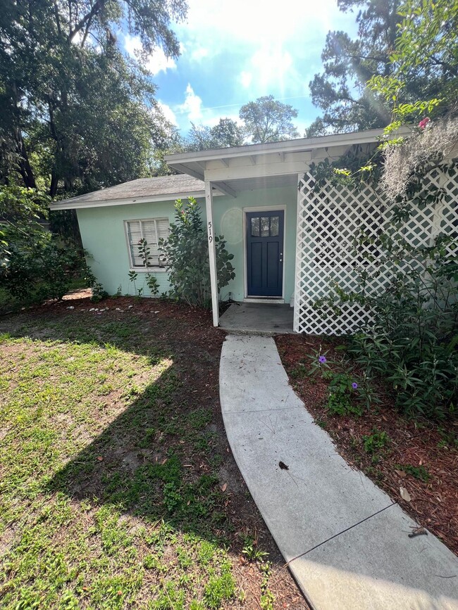 521 SE 7th St in Gainesville, FL - Building Photo - Building Photo