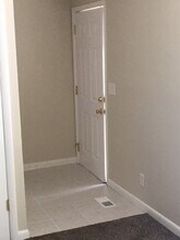 940 E Hillview Dr, Unit Holladay Duplex for Rent in Millcreek, UT - Building Photo - Building Photo