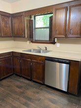 420 Wedgewood St in Nacogdoches, TX - Building Photo - Building Photo