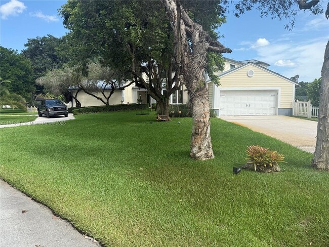 11820 NW 5th St in Plantation, FL - Building Photo - Building Photo