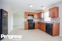 13010 Kingston Point Ln photo'