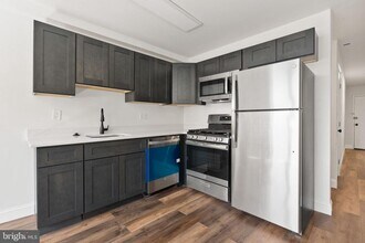 610 57th St NE in Washington, DC - Building Photo - Building Photo