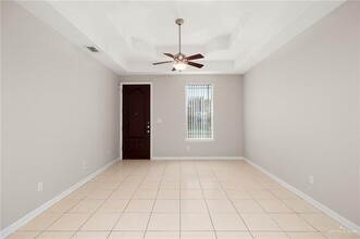 3127 Scottland Dr, Unit 2 in Edinburg, TX - Building Photo - Building Photo