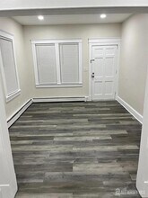 28 Victoria Ave, Unit A in Spotswood, NJ - Foto de edificio - Building Photo