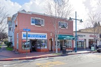 1097-1099 45th St in Emeryville, CA - Foto de edificio - Building Photo