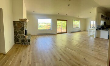 5014 Justin Ln in Bozeman, MT - Foto de edificio - Building Photo