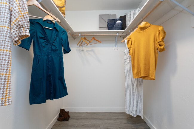 Presidio Palms Apartments in Tucson, AZ - Building Photo - Interior Photo