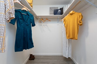Presidio Palms Apartments in Tucson, AZ - Building Photo - Interior Photo