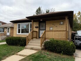 124 Webb St in Calumet City, IL - Building Photo