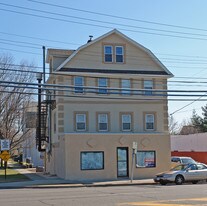 2144 Jericho Tpke in Garden City Park, NY - Building Photo