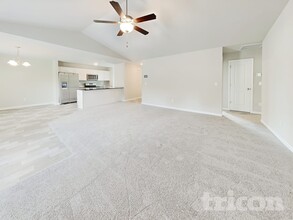 205 Tractor Pl in Willow Spring, NC - Foto de edificio - Building Photo