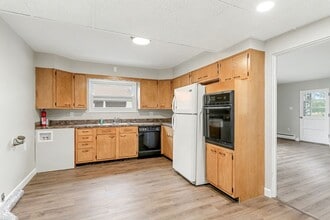 218-222 S Sporting Hill Rd in Mechanicsburg, PA - Building Photo - Building Photo