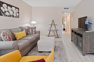 1032 Lincoln B in Boca Raton, FL - Building Photo - Building Photo