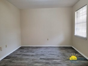 14 Wright Pkwy SW in Fort Walton Beach, FL - Foto de edificio - Building Photo