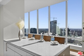 877 Francisco St in Los Angeles, CA - Foto de edificio - Building Photo