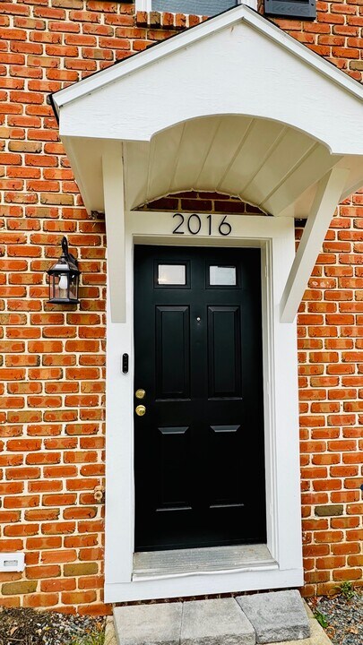 2016 Hale Ct in Wyomissing, PA - Building Photo