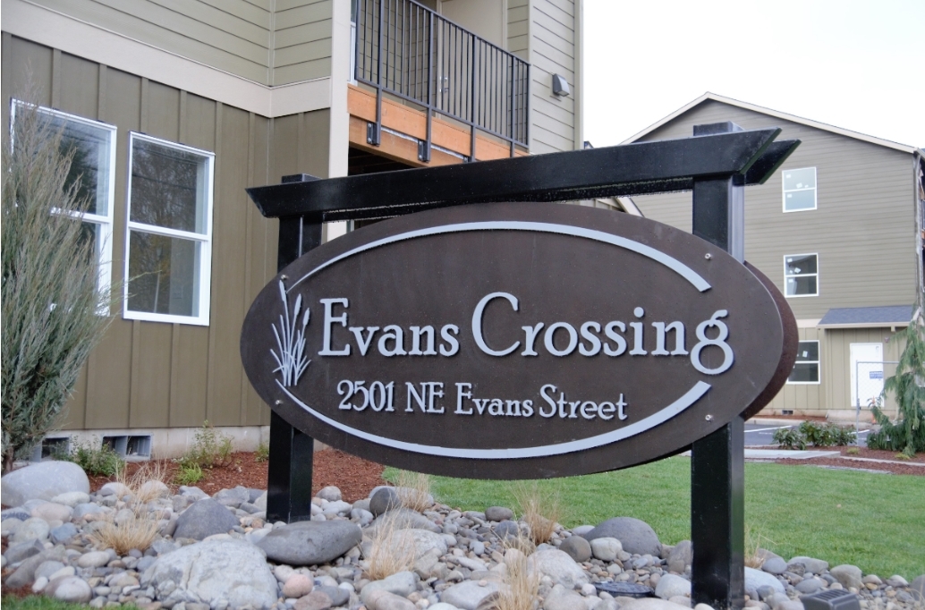 Evans Crossing Apartments in McMinnville, OR - Building Photo