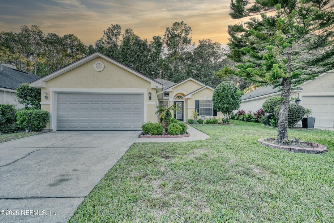 185 Hawthorn Hedge Ln in Jacksonville, FL - Building Photo