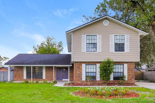 927 Ridgewall Ct