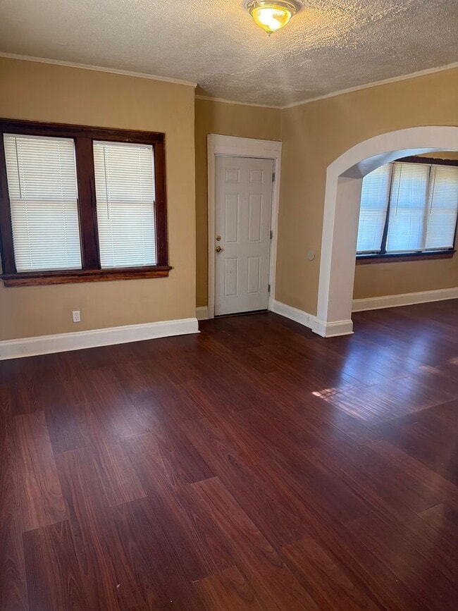 2335 W Burleigh St in Milwaukee, WI - Building Photo - Building Photo