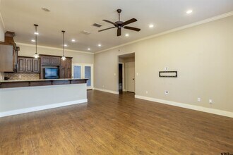 5106 Shiloh Ridge Dr in Tyler, TX - Building Photo - Building Photo