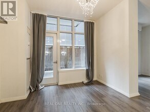 35 Hayden St in Toronto, ON - Building Photo - Building Photo