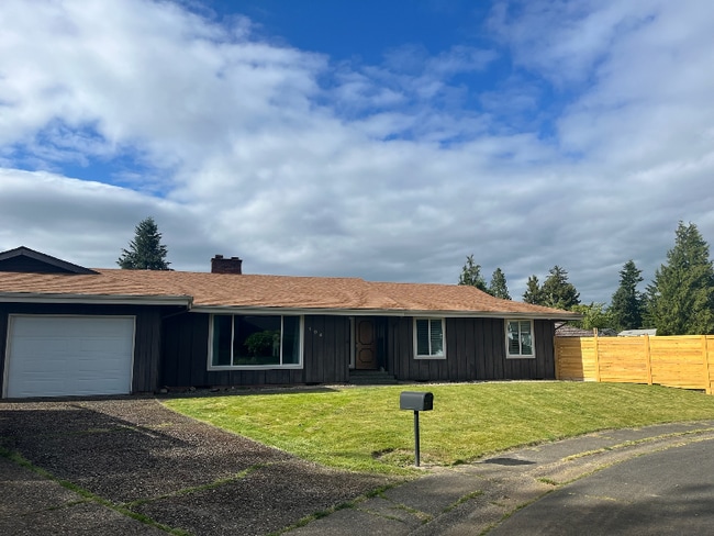 property at 104 Alturas Dr
