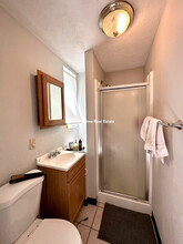 153 E Cottage St, Unit 2 in Boston, MA - Building Photo - Building Photo