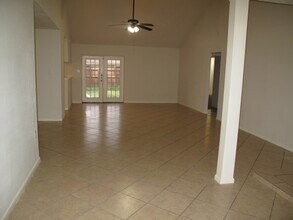 5811 Crooked Post Rd in Spring, TX - Building Photo - Building Photo