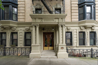 882 Union St in Brooklyn, NY - Building Photo - Building Photo