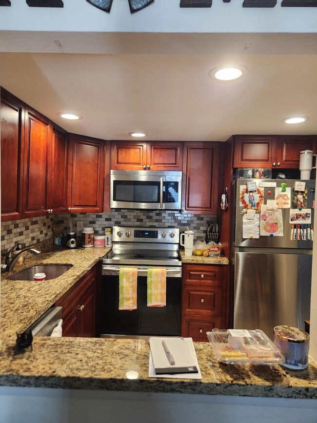253 S Cypress Rd in Pompano Beach, FL - Building Photo - Building Photo