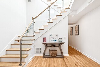 623 W Drummond Pl in Chicago, IL - Building Photo - Building Photo