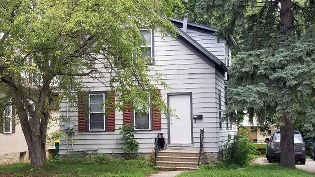 property at 1168 Shawano Ave