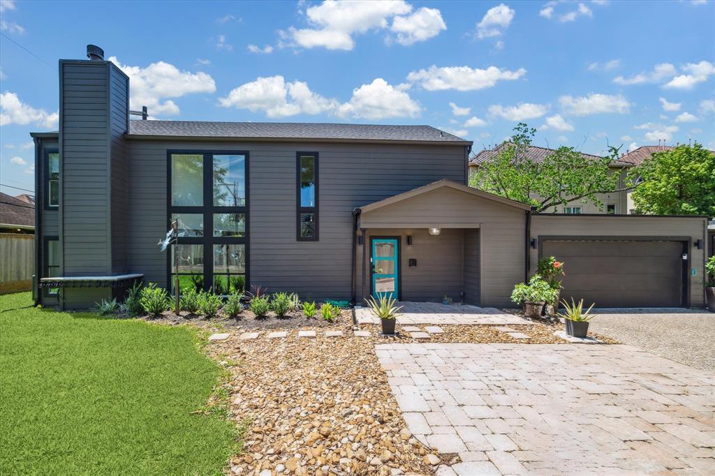 7703 Bobbitt Ln in Houston, TX - Building Photo