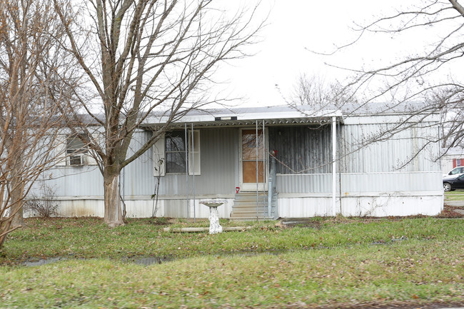 Barrington Pointe in Fairdale, KY - Foto de edificio - Building Photo