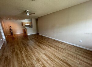 6560 Swissco Dr, Unit 317 in Orlando, FL - Building Photo - Building Photo