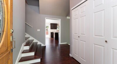 18135 160th Ave SE in Renton, WA - Building Photo - Building Photo