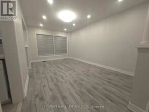 5 Soapstone Trail in Brampton, ON - Building Photo - Building Photo