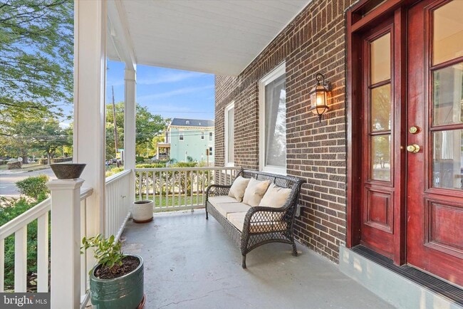 property at 4131 Illinois Ave NW