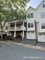 113 Old Fifth Cir in Charlottesville, VA - Building Photo