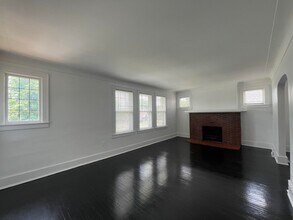 4706 Lakewood St in Detroit, MI - Building Photo - Building Photo