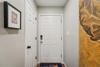 1213 S Trace Dr in Austin, TX - Building Photo - Building Photo