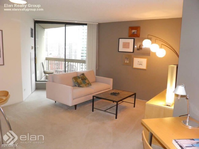 750N N Dearborn St in Chicago, IL - Building Photo - Building Photo