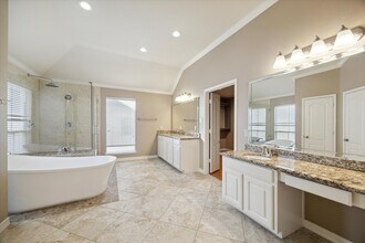 5413 Lillian St in Houston, TX - Building Photo - Building Photo