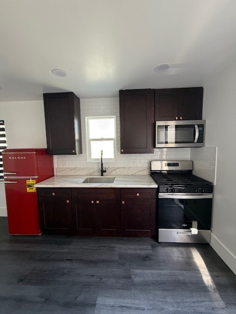 823 E Cypress St in Santa Maria, CA - Building Photo