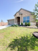 4712 Conley Ln in Denton, TX - Building Photo