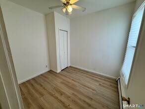 1 Seeley St in Bridgeport, CT - Building Photo - Building Photo