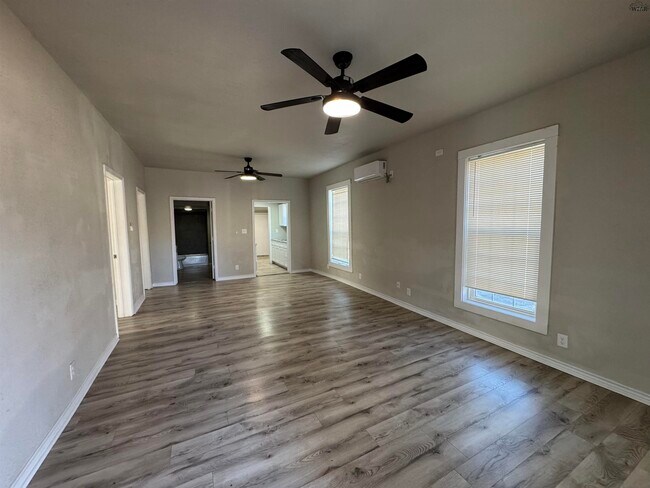 1904 Grant St in Wichita Falls, TX - Building Photo - Building Photo