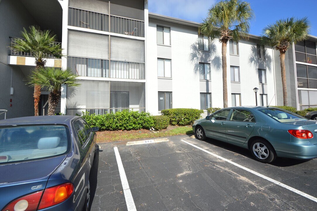 1618 S Pine Ridge Cir in Sanford, FL - Building Photo